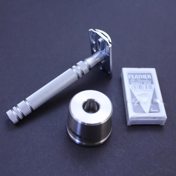 Feather AS – D2 All Stainless Safety Razor & Stand