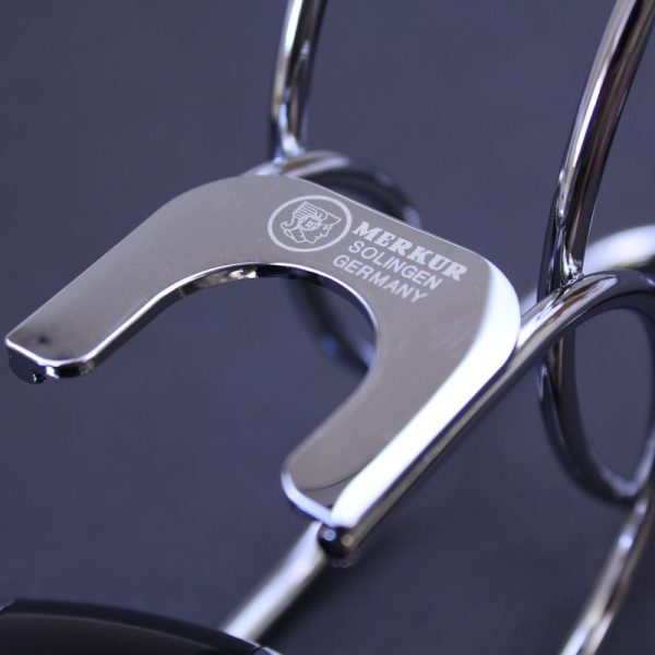 Merkur 3 Piece Razor Brush and Stand Set - Image 4
