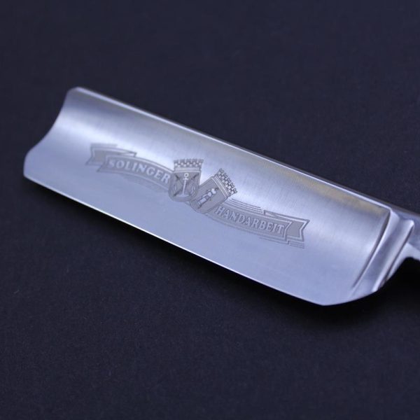 Ralf Aust 7/8 Horn Spanish Point Razor - Image 3