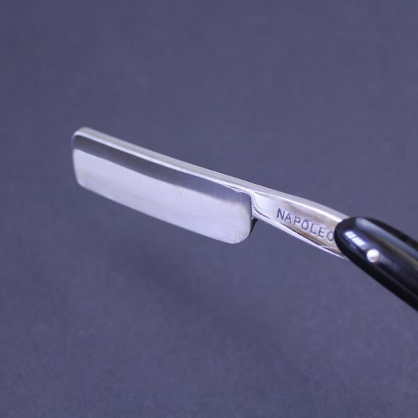Vintage Ragg 6/8 Near Wedge Napoleon Razor - Image 4