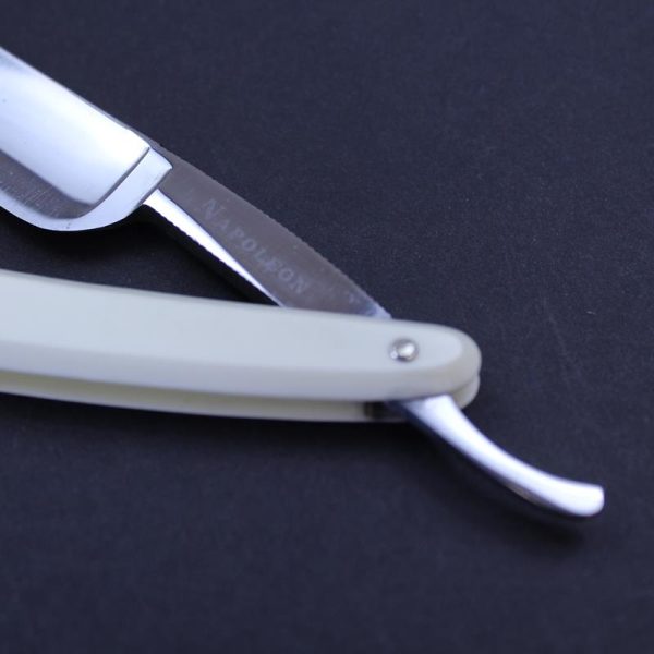 Vintage Ragg 6/8 Napoleon Razor - Image 3