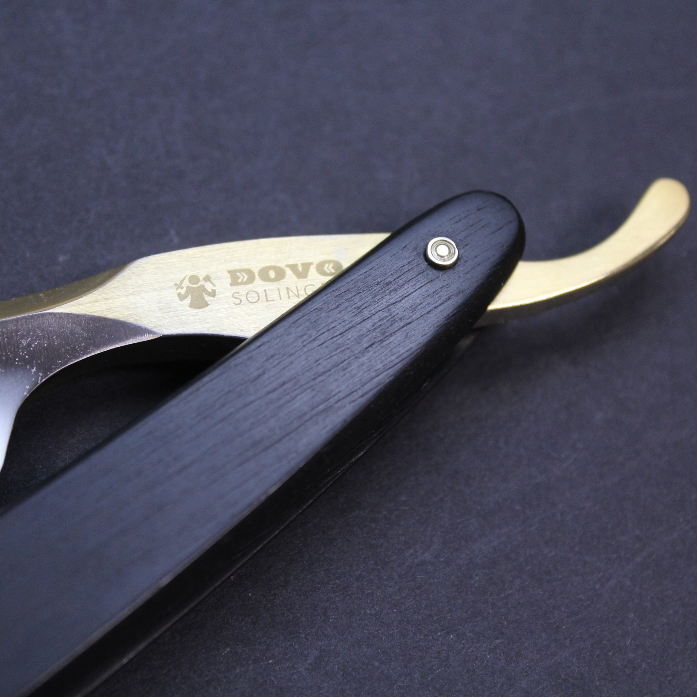 Pre-Owned Dovo Bismarck Ebony Razor - Image 3