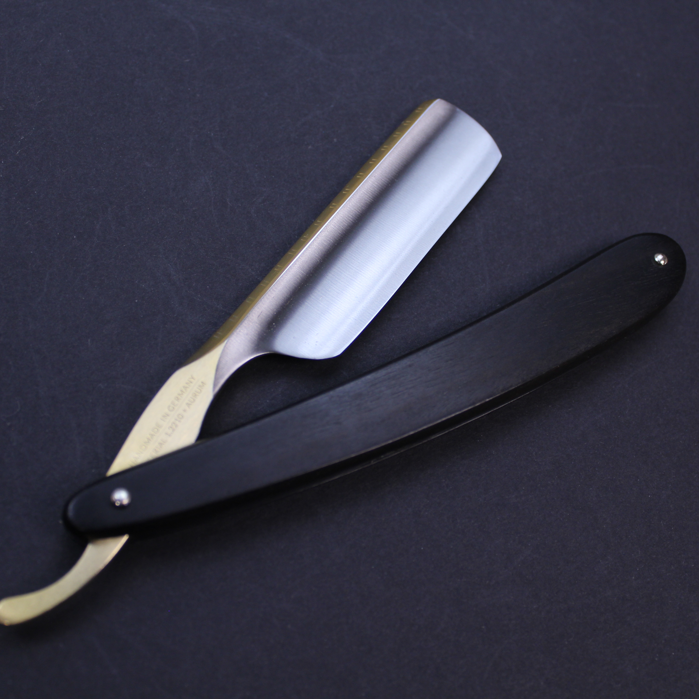 Pre-Owned Dovo Bismarck Ebony Razor - Image 2