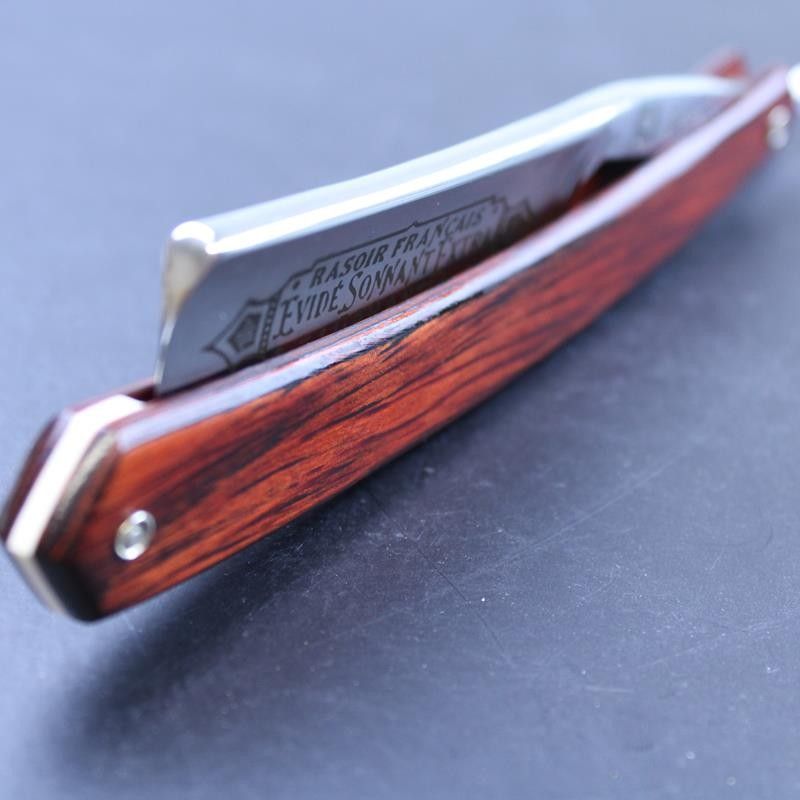 TI 6/8 Evide-Sonnant Razor with Red Stamina Scales Thiers-Issard - 1